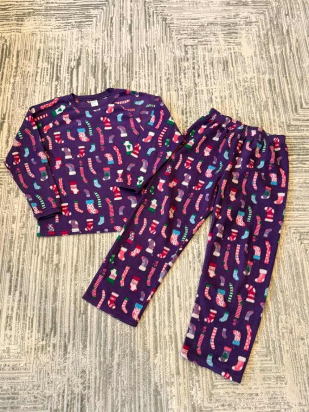 The Children's Place girls youth L 10/12 purple 2pc fleece Christmas Stocking PJ